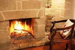 MEIO CENTER COUNTRY HOUSE