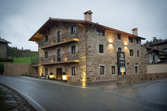 HOTEL OSABARENA - photo 1