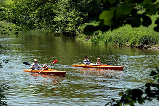 Een Stand up paddle voor 3 bij Semois Kayaks (afspraak Poupehan - Luxemburg)