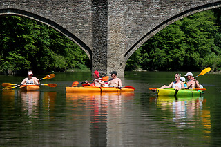 Een Stand up paddle voor 3 bij Semois Kayaks (afspraak Poupehan - Luxemburg)