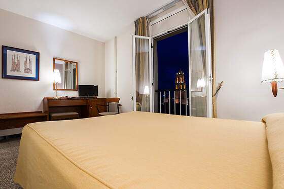 HOTEL GAUDI DE REUS - photo 2