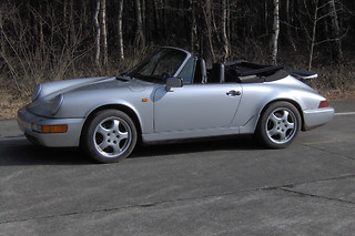 Een Porsche 911 Carrera 4 Cabrio besturen van Porsche 4 Rent (Oostkamp - West-Vlaanderen)