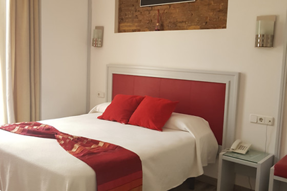 HOTEL BOUTIQUE DOÑA LOLA - photo 1