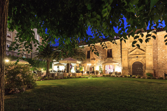 HOTEL LOS GUARDESES - photo 1