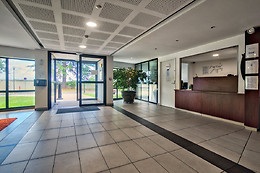 Zenitude Hôtel-Résidences : Magny-les-Hameaux - Versailles ***