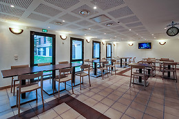 Zenitude Hôtel-Résidences : Magny-les-Hameaux - Versailles ***