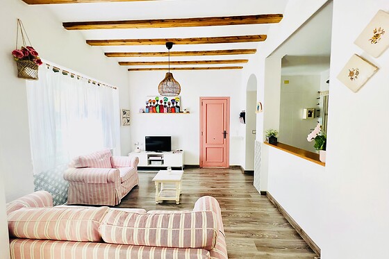 VILLABETT CAUDIEL ESTA DE MODA - photo 2