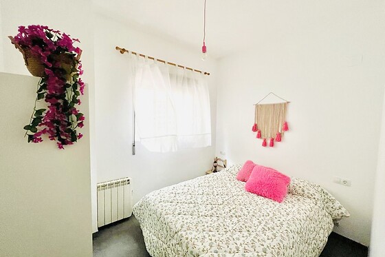 VILLABETT CAUDIEL ESTA DE MODA - photo 0