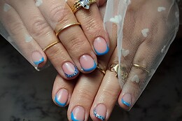 Mari'nails