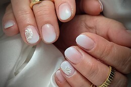 Mari'nails