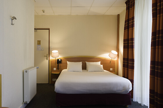 Hotel Kyriad Lamballe - photo 0