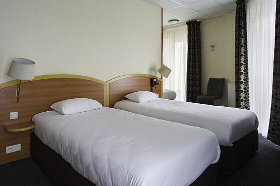 Hotel Kyriad Lamballe - photo 1