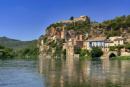 PALAU DE MIRAVET