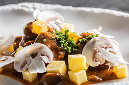 HÜNICO RESTAURANTE