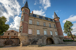 Domaines et Château de Valinches