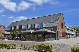Hotel 46