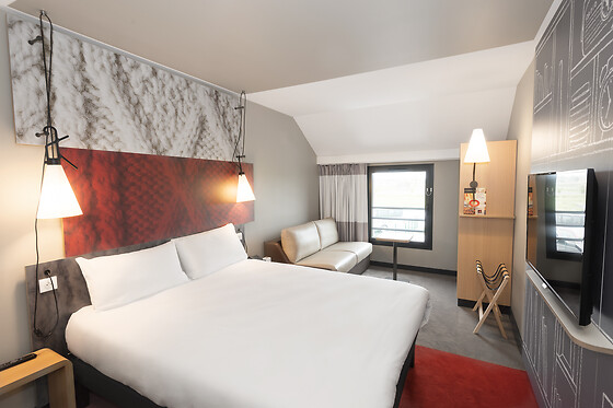Ibis pontorson - photo 1