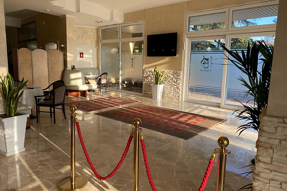 Hotel Lanterna - photo 4
