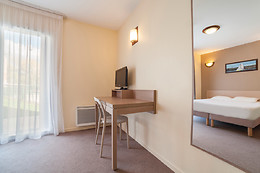 Zenitude Hôtel-Résidences : Magny-les-Hameaux - Versailles ***