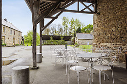 Auberge La Maison Neuve